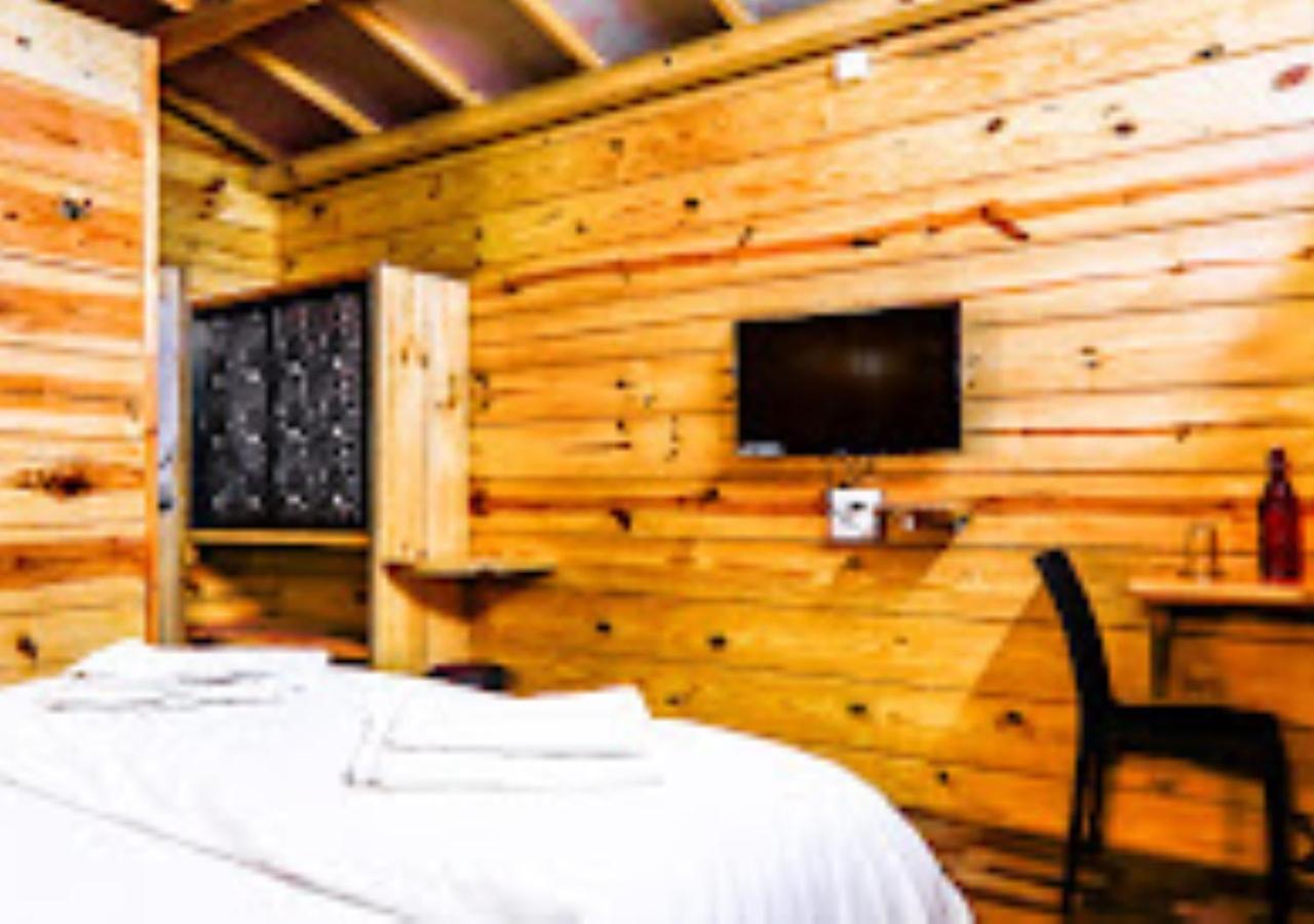 Kaas Woods Resort Yavateshwar Satara Esterno foto